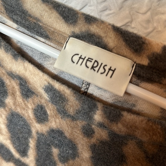 fuzzy cozy animal print boxy tunic top CHERISH large - Picture 2 of 5